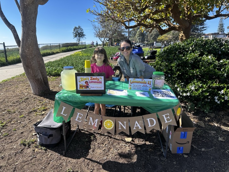 Zoe's lemonade stand at Shoreline Park
